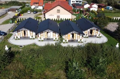 z basenem, nad morzem  - Domki i Villa Marcus