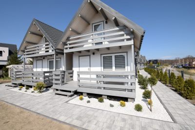 z basenem, nad morzem  - Domki Perłowe